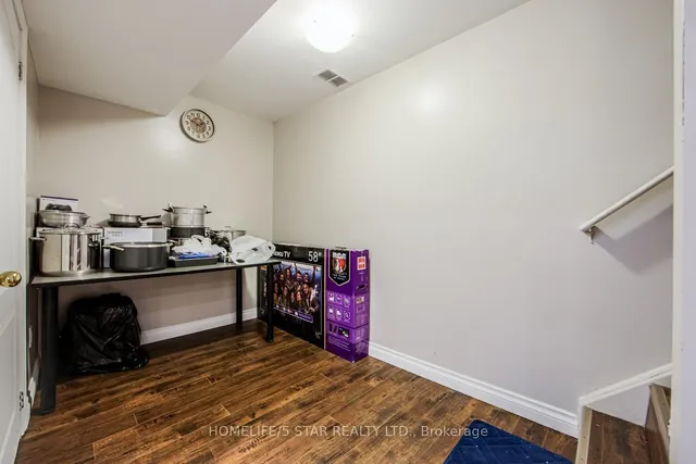 Additional image 29 of 73 BOTAVIA DOWNS Dr