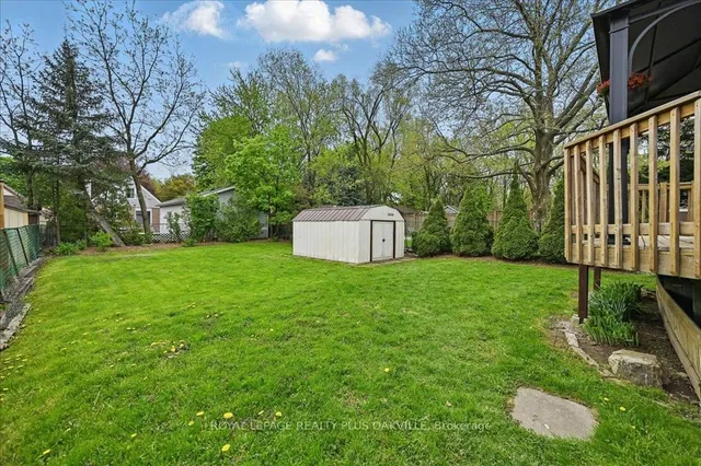 Additional image 33 of 361 East 23rd St