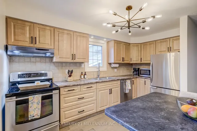 Additional image 18 of 60 Monterey Ave