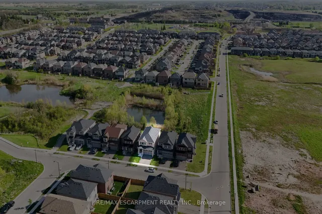 Additional image 2 of 12 Midhurst Hts