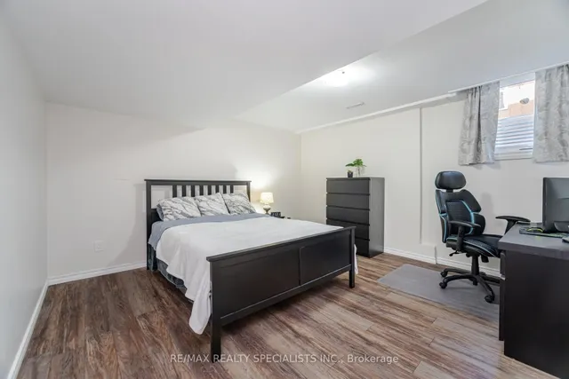 Additional image 37 of 1660 Dempsey Cres