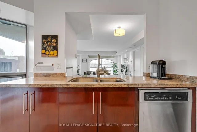 Additional image 20 of 3 McAlpine St Unit 411