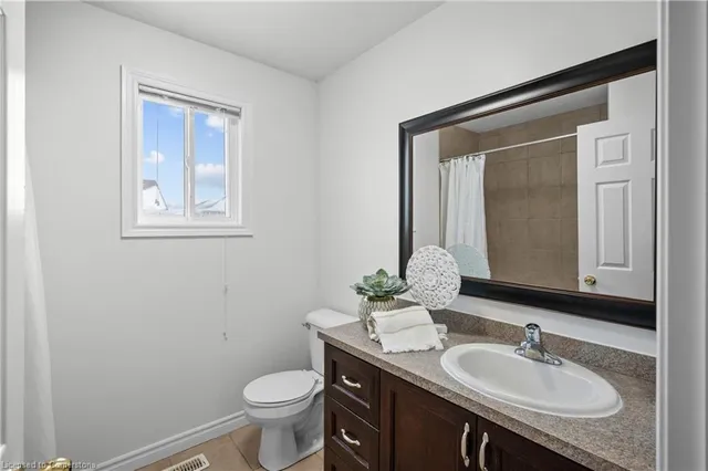 Additional image 39 of 100 Thames Way