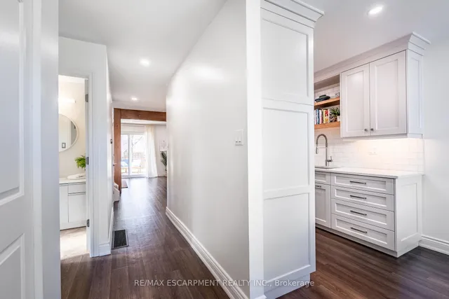 Additional image 8 of 2399 MALCOLM Cres