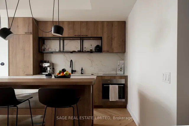 Additional image 5 of 505 Richmond St Unit 1115