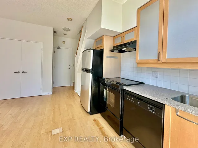 Additional image 8 of 901 Queen St Unit 201