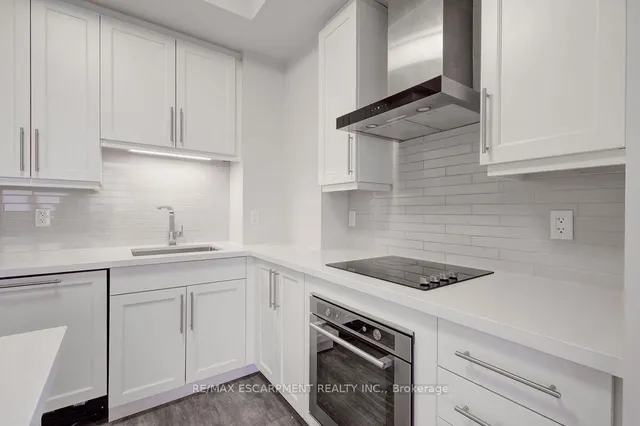 Additional image 5 of 2093 Fairview St Unit 1504