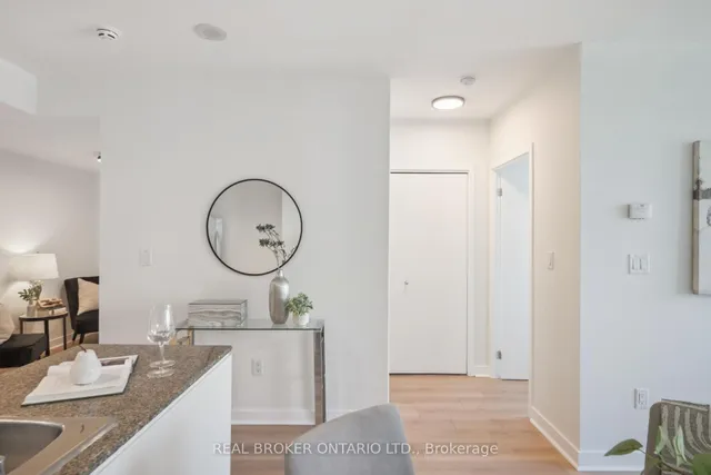 Additional image 30 of 10 Navy Wharf Crt Unit 2901