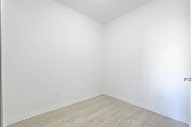 Additional image 22 of 1415 Dundas St Unit 415