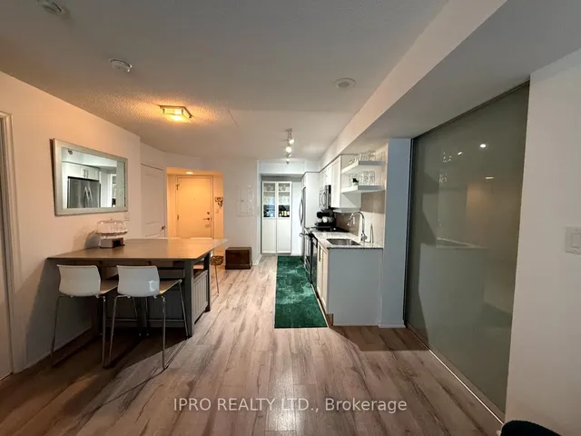 Additional image 2 of 400 Adelaide St Unit 801