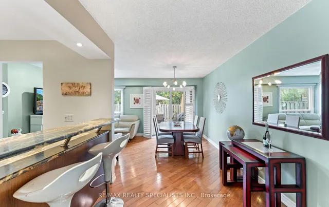 Additional image 8 of 93 Collins Cres