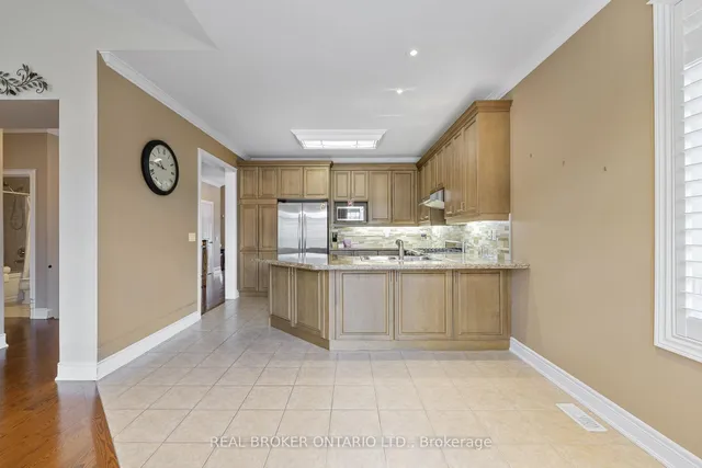 Additional image 20 of 28 Hampton Springs Dr