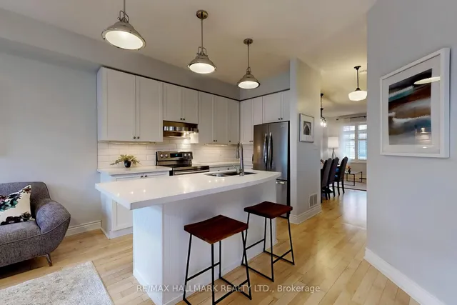 Additional image 15 of 99 Crossovers St