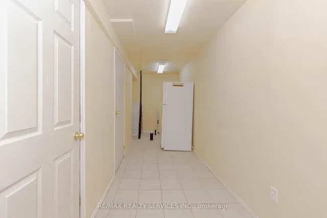 Additional image 44 of 66 Viceroy Cres