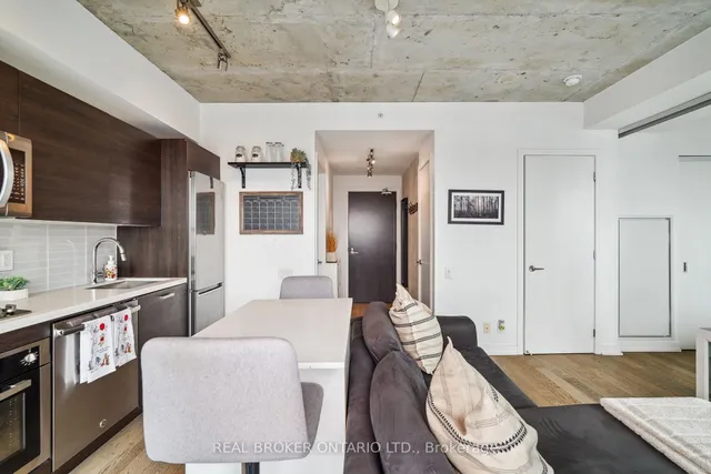 Additional image 22 of 11 Charlotte St Unit 2504