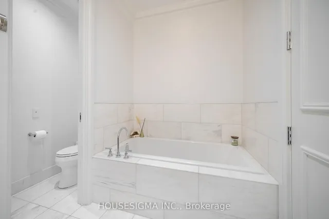 Additional image 15 of 311 Bay St Unit 4203