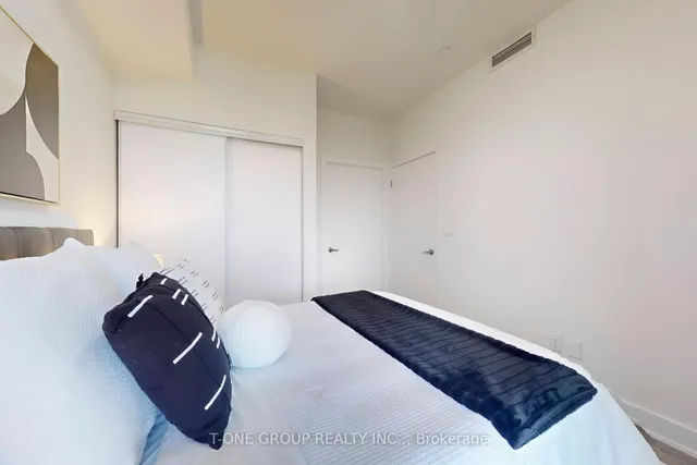 Additional image 22 of 188 Fairview Mall Dr Unit 516