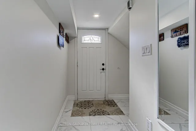 Additional image 32 of 1261 Consort Cres