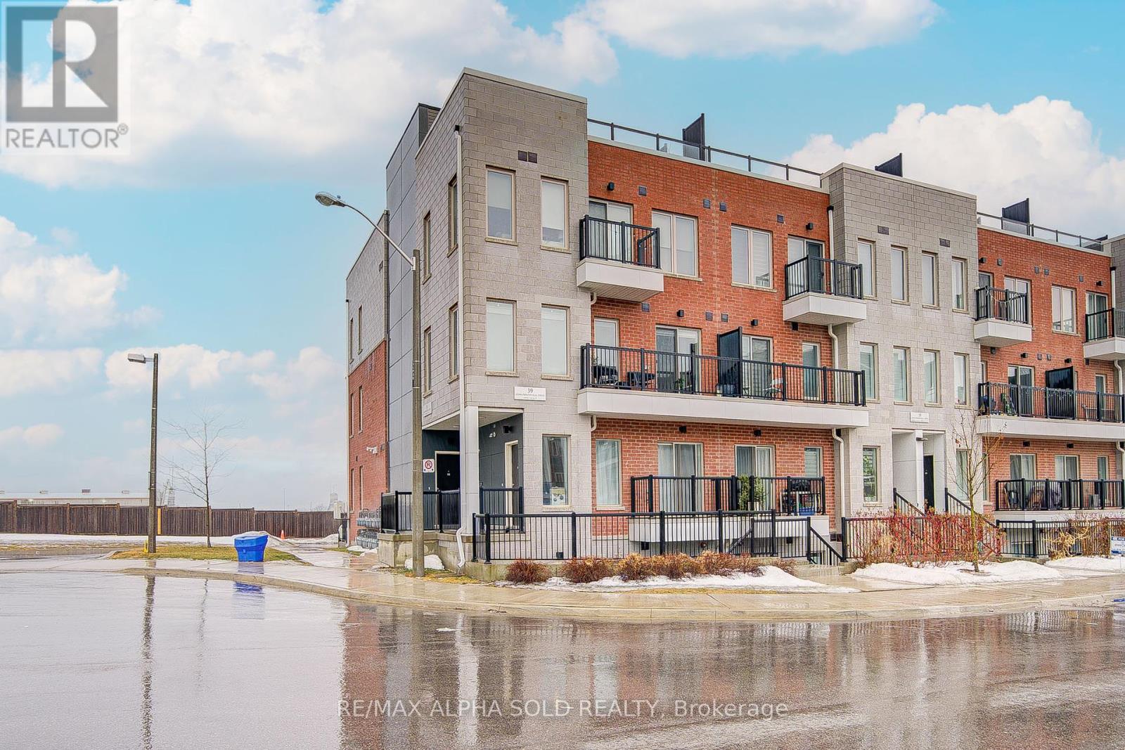 26 - 39 JOHN PERKINS BULL DRIVE|Toronto (Downsview-Roding-CFB), Ontario M3K0C3