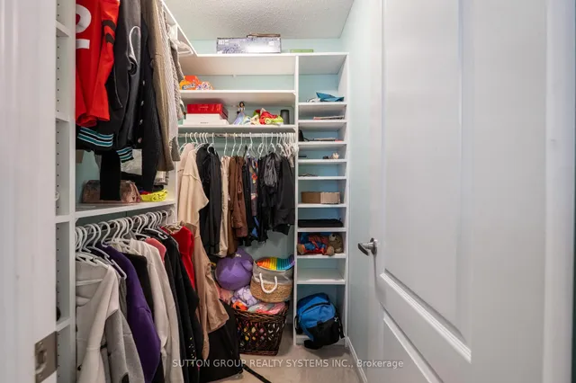 Additional image 34 of 925 Dice Way