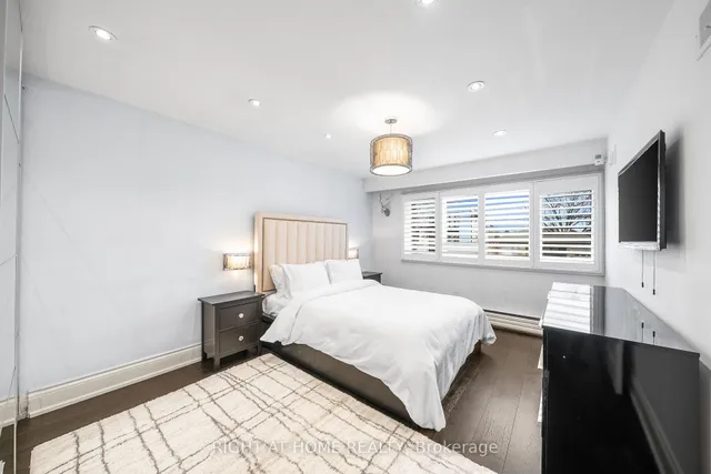 Additional image 33 of 40 Heathview Ave