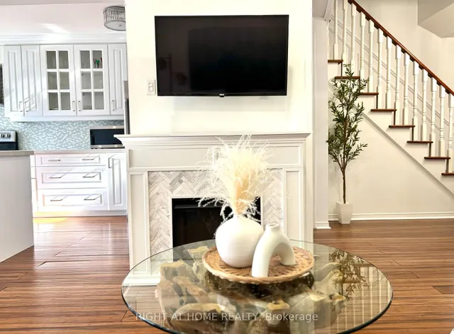 Additional image 11 of 5 Torada Crt