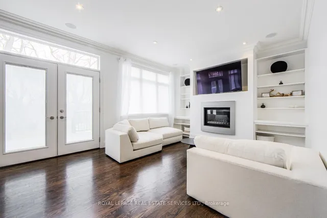 Additional image 12 of 21A Roycrest Ave