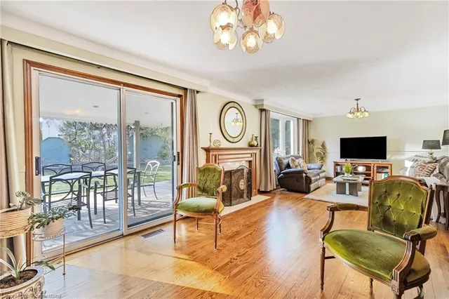 Additional image 18 of 3236 Cedartree Cres