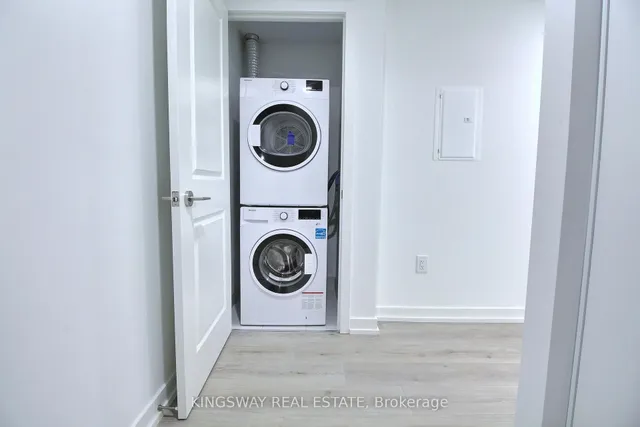 Additional image 17 of 395 Bloor St Unit 1605