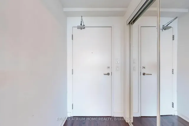 Additional image 28 of 14 York St Unit 6207