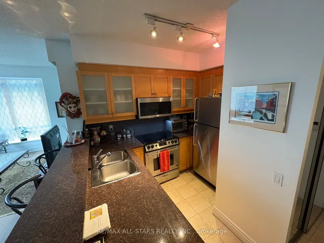 Additional image 17 of 500 Queens Quay N/A Unit 412W