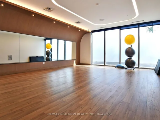 Additional image 36 of 225 Village Green Sq Unit 803