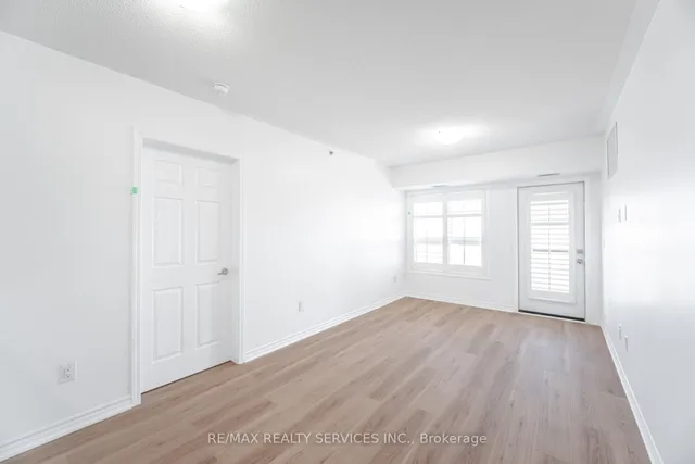 Additional image 16 of 70 baycliffe Cres Unit 408