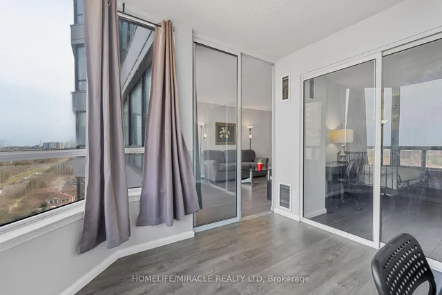 Additional image 19 of 350 Alton Towers Circ Unit 1106