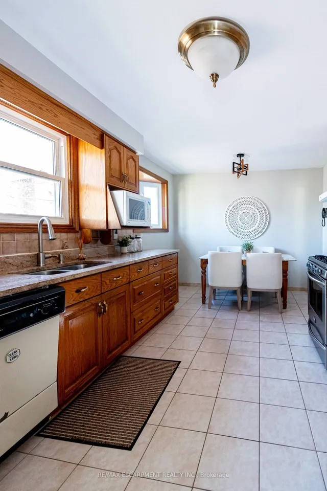 Additional image 16 of 16 Billington Cres