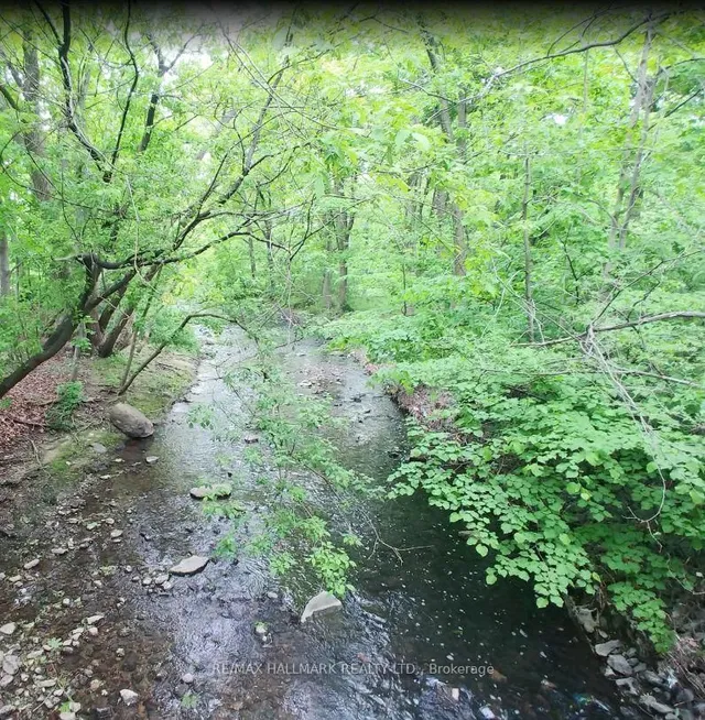 Additional image 37 of 27 Oakley Blvd