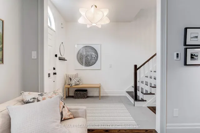 Additional image 3 of 46 Stanley Terr