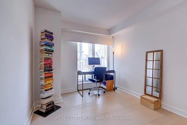 Additional image 19 of 255 Richmond St Unit 1004