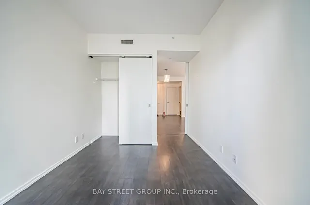 Additional image 35 of 125 Peter St Unit 2509