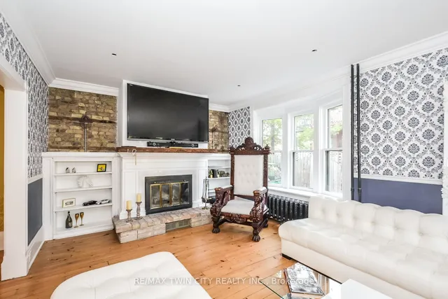 Additional image 7 of 19 Roland St