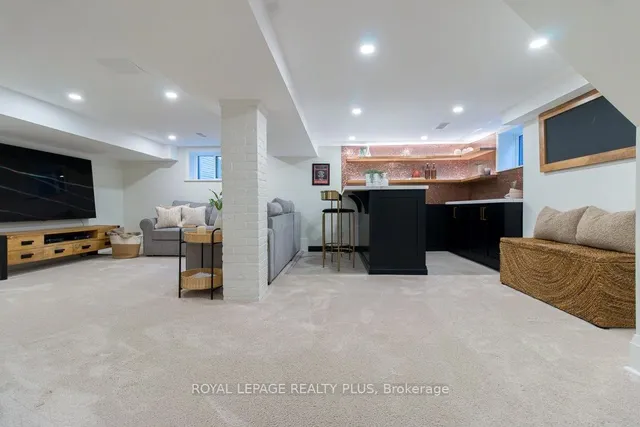 Additional image 33 of 214 Sherman Ave