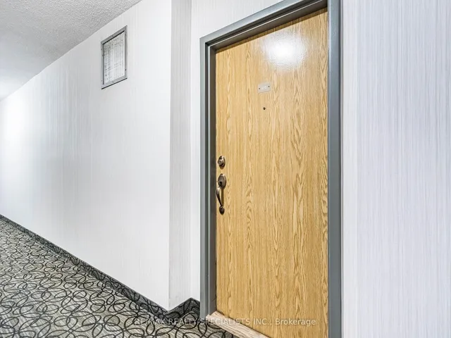 Additional image 10 of 4 Lisa St Unit 610