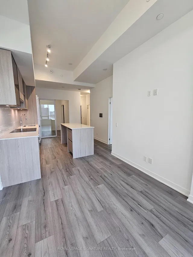 Additional image 6 of 405 Dundas St Unit 239