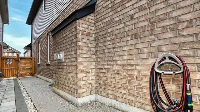 Additional image 22 of 44 Alden St