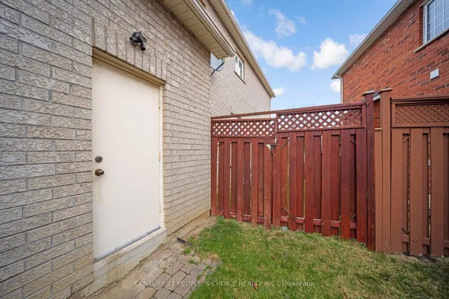 Additional image 46 of 810 Craig Carrier Crt