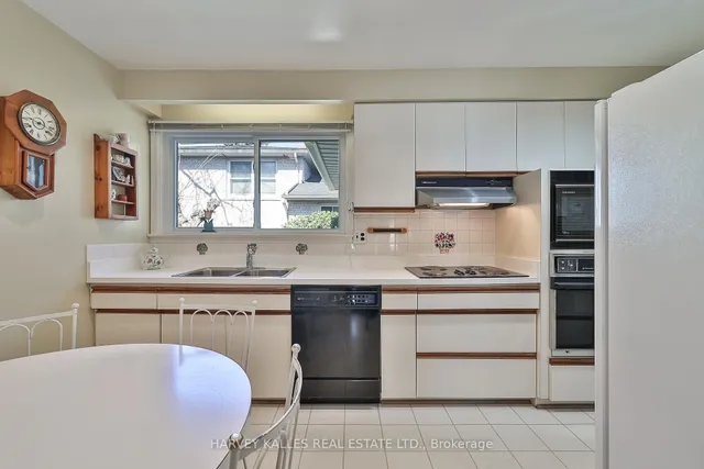 Additional image 6 of 140 Fenn Ave