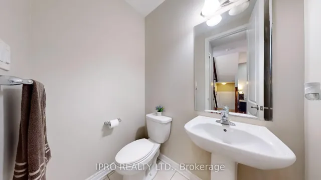 Additional image 19 of 28 Troyer St