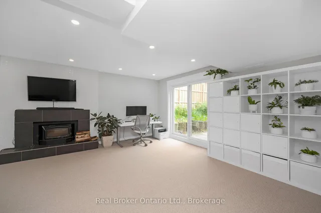 Additional image 29 of 615 Sheraton Rd