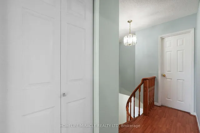 Additional image 16 of 27 Deerpark Cres