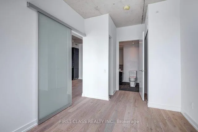 Additional image 16 of 161 Roehampton Ave Unit 4111